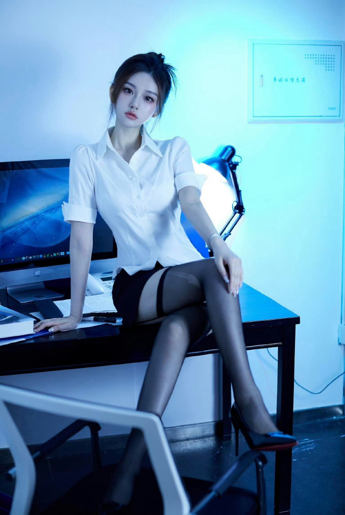 觉醒年代 封面